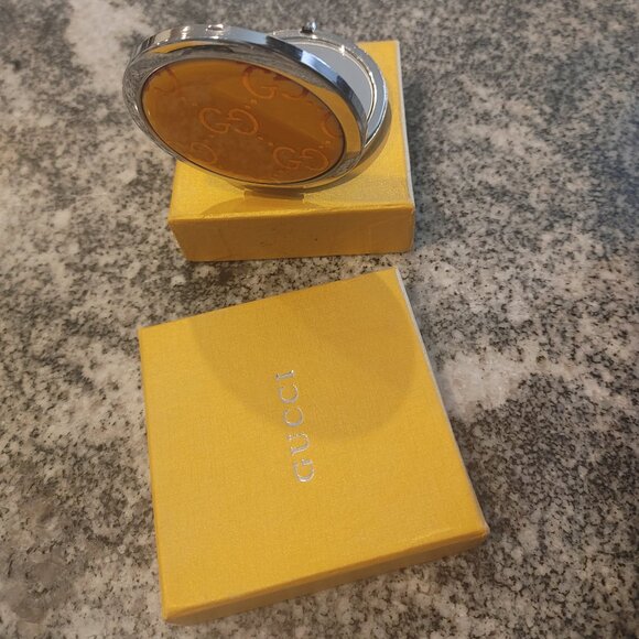 Vintage Gucci Compact Mirror with Box - Picture 5 of 16